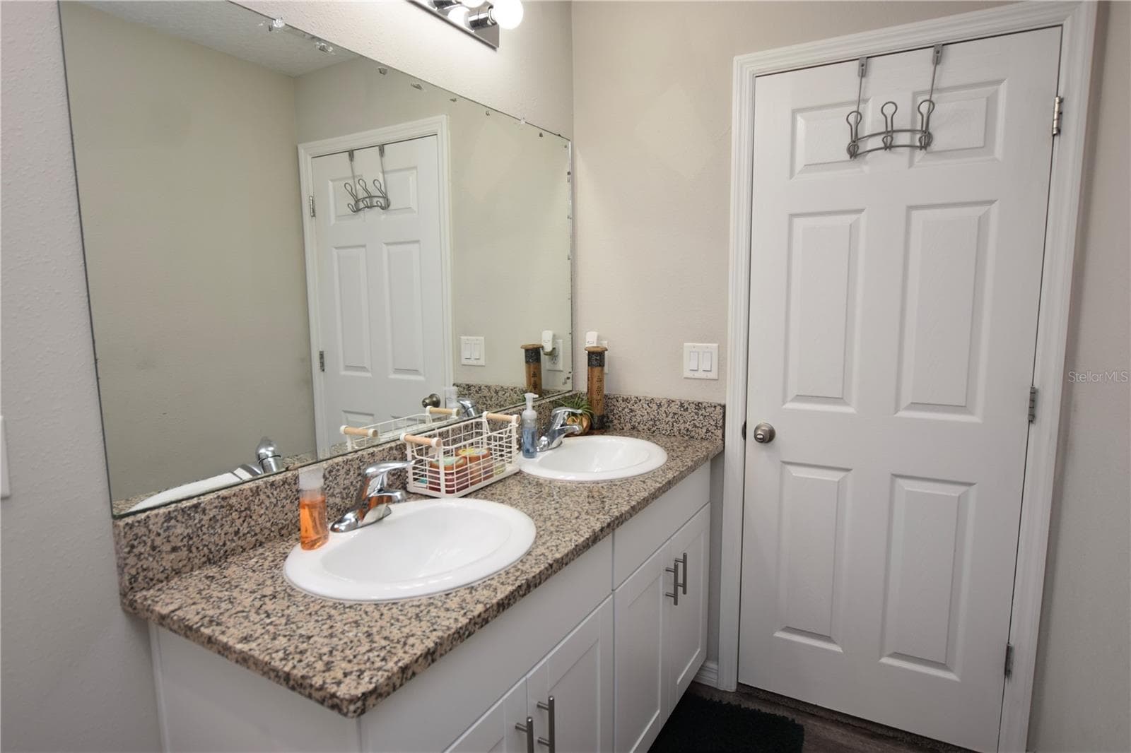 Single Family Residence at 5685 ARLINGTON RIVER DR, LAKELAND, photo 43 of 65