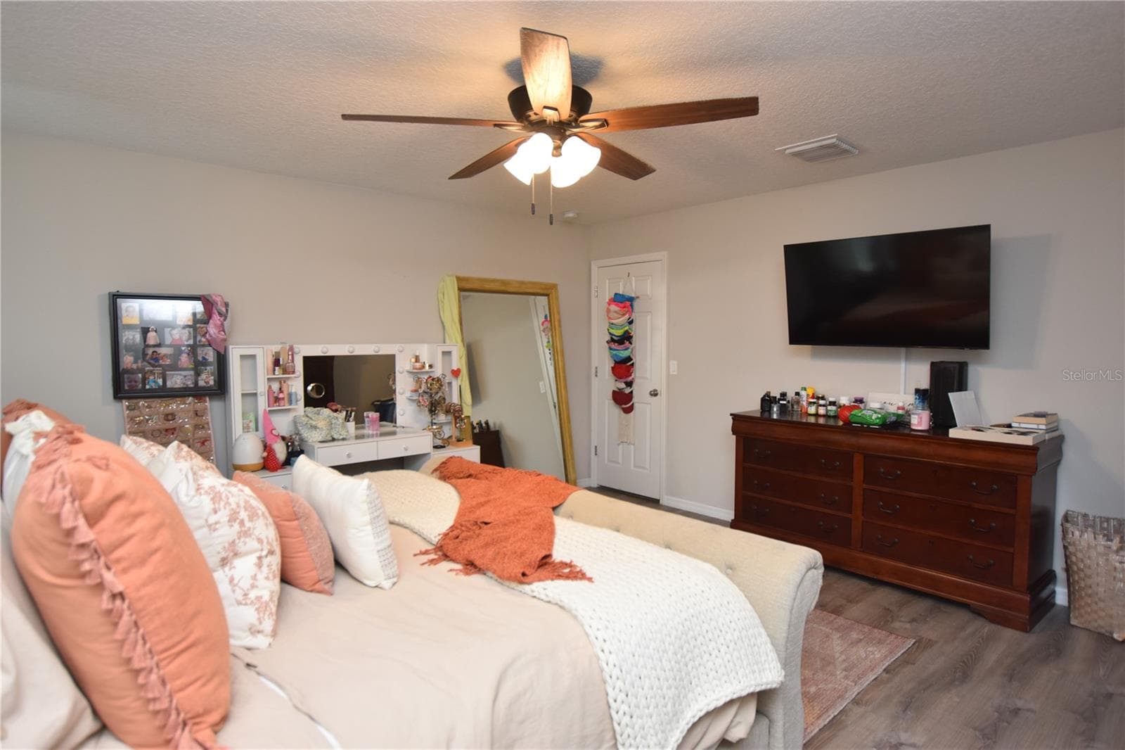 Single Family Residence at 5685 ARLINGTON RIVER DR, LAKELAND, photo 52 of 65
