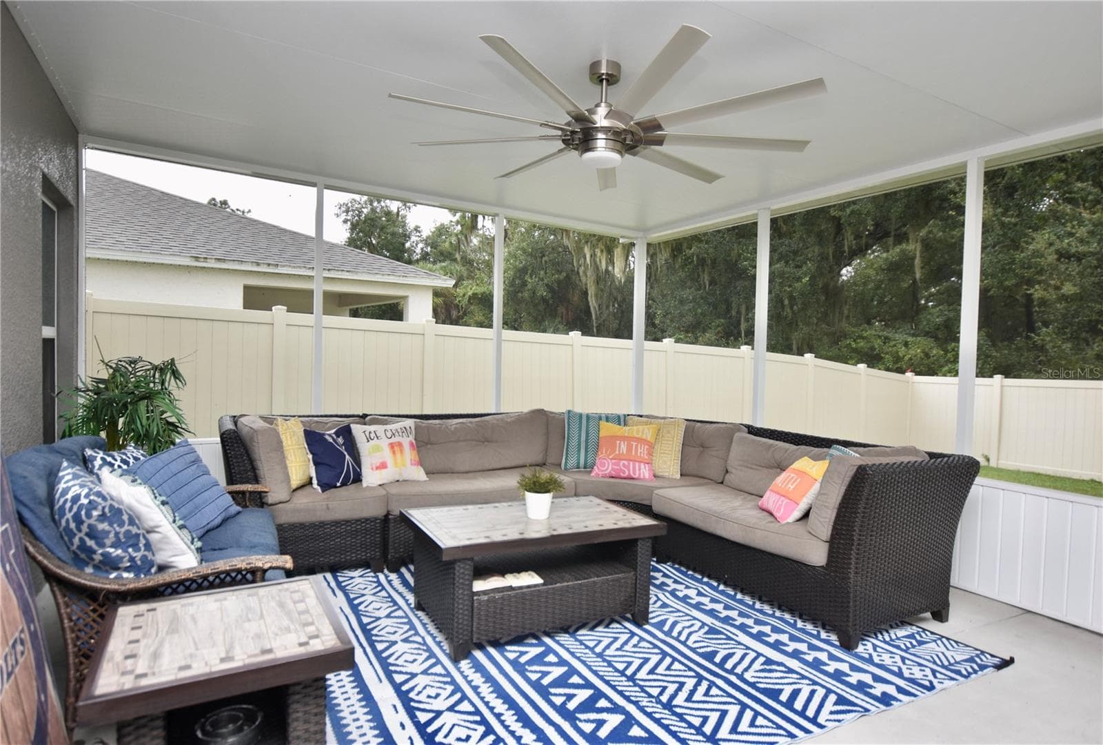 Single Family Residence at 5685 ARLINGTON RIVER DR, LAKELAND, photo 60 of 65