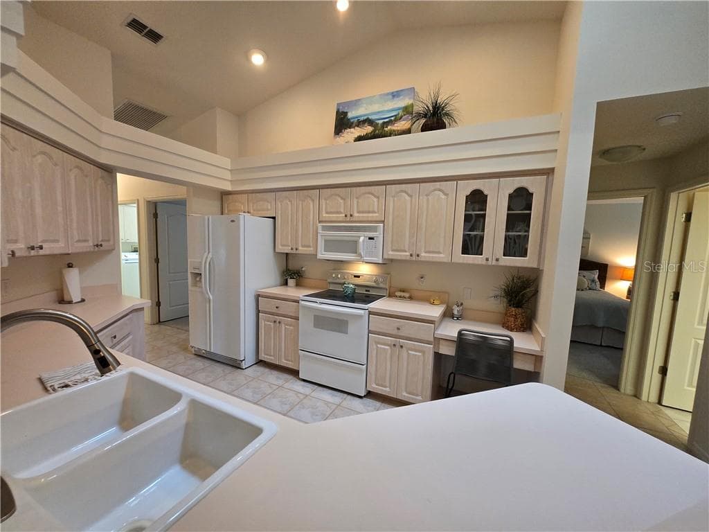 Single Family Residence at 782 E Keller CT, HERNANDO FL 34442, photo 10 of 27