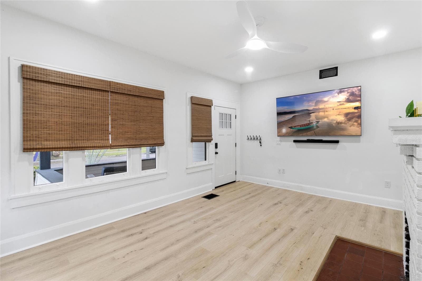 Single Family Residence at 2243 HIGHLAND ST S, ST PETERSBURG, photo 6 of 50