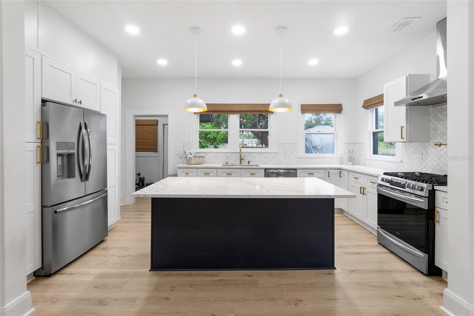 Kitchen Island with seating! - 2243 HIGHLAND ST S, ST PETERSBURG