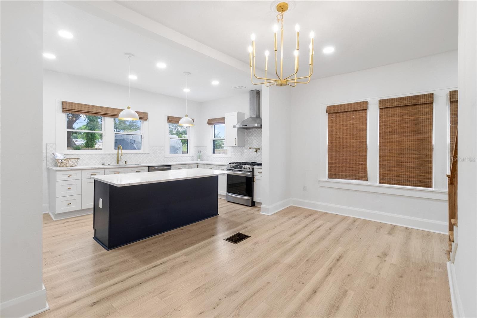 Single Family Residence at 2243 HIGHLAND ST S, ST PETERSBURG, photo 15 of 50