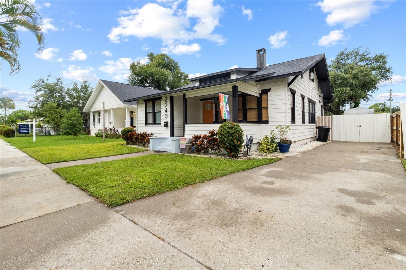 Ample parking! - 2243 HIGHLAND ST S, ST PETERSBURG