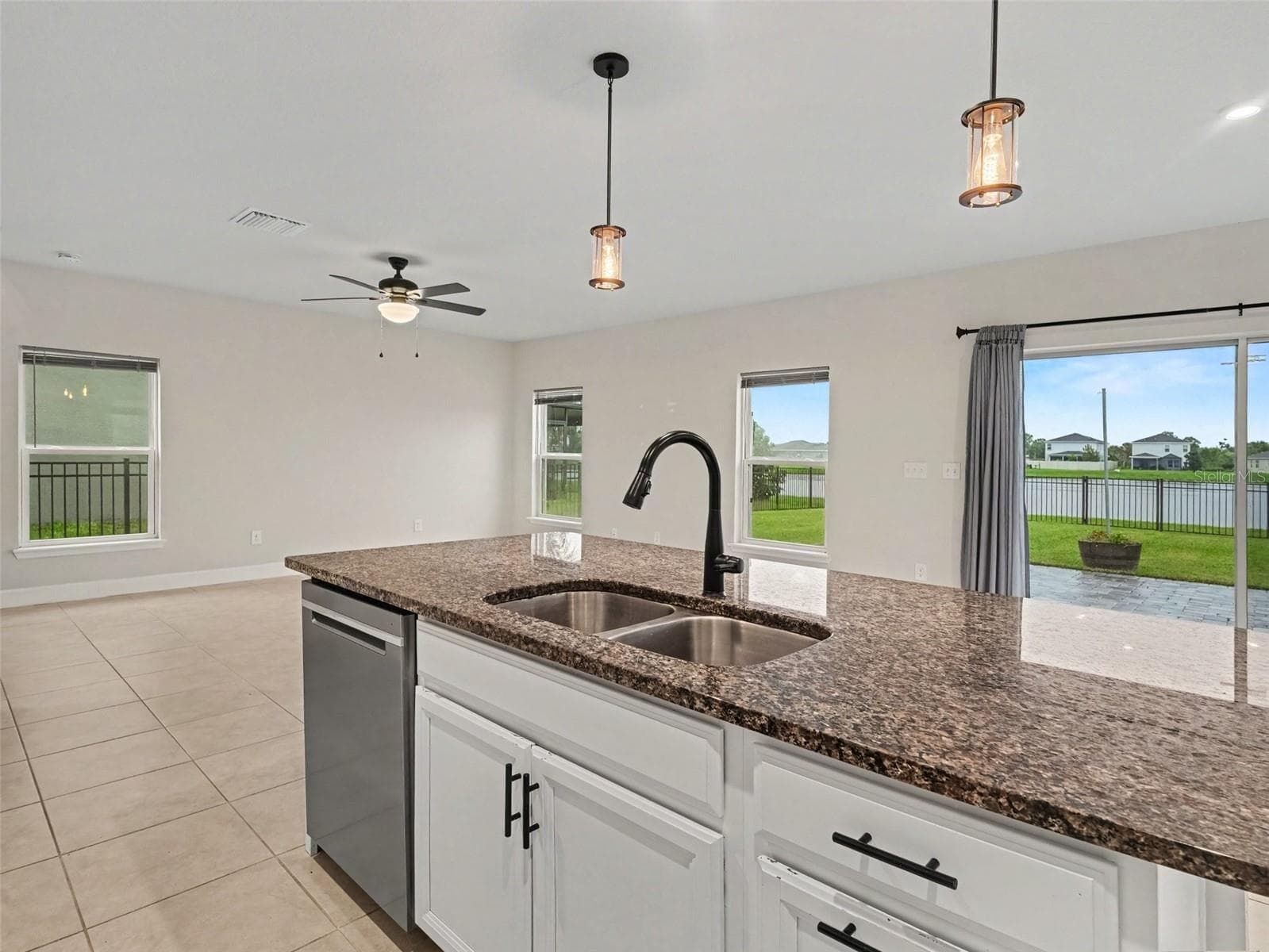 Single Family Residence at 11016 DAYBREAK GLN, PARRISH, photo 19 of 51