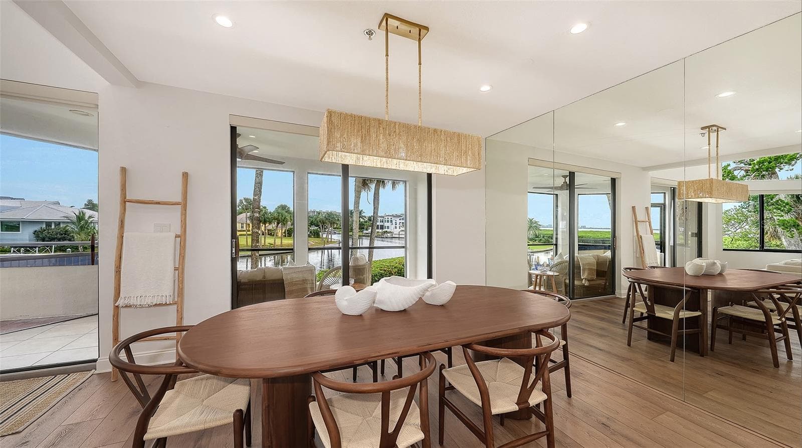 WATCH THE MANATEES WITH MORNING COFFEE - 1916 HARBOURSIDE DR #804, LONGBOAT KEY
