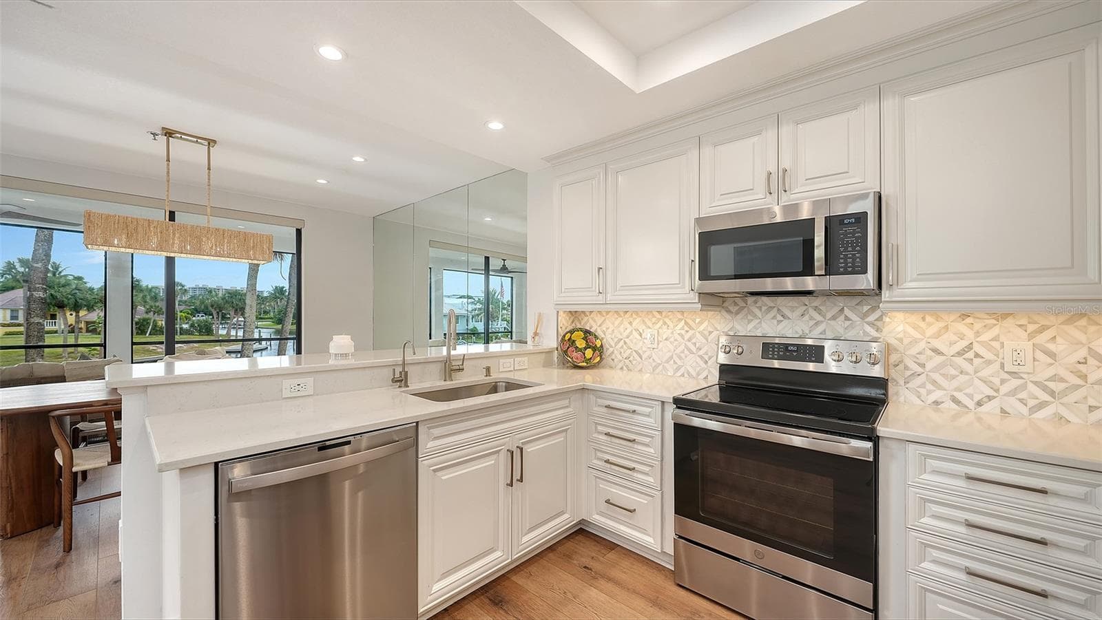 TOP OF THE LINE APPLIANCES - 1916 HARBOURSIDE DR #804, LONGBOAT KEY