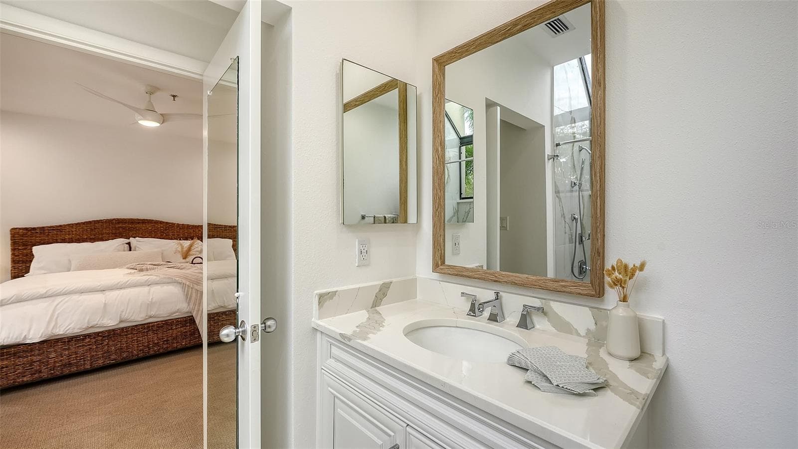 LOVELY VANITY W/ QUARTZ TOP - 1916 HARBOURSIDE DR #804, LONGBOAT KEY
