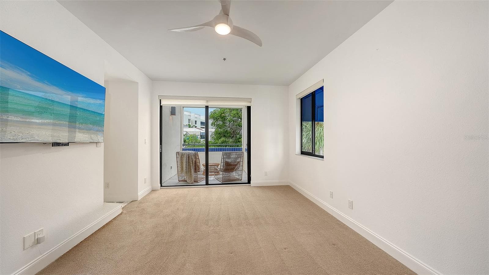 2ND FLOOR PRIMARY SUITE - 1916 HARBOURSIDE DR #804, LONGBOAT KEY