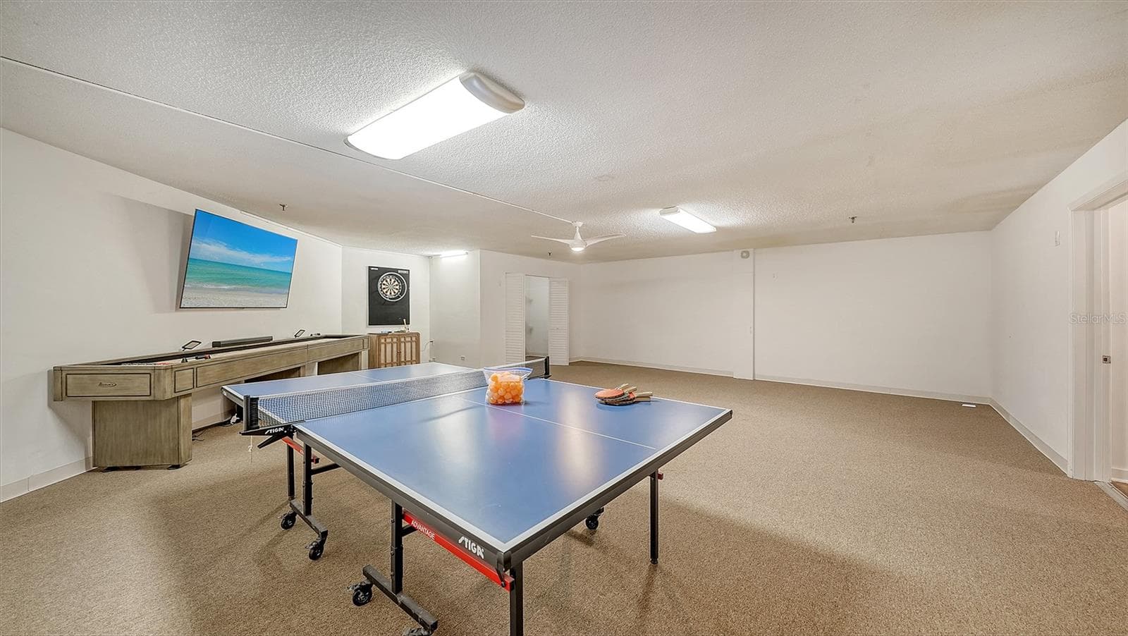 IMAGINE A NICE SECTIONAL WITH A SLEEP SOFA & SOME POPCORN FOR A MOVIE NIGHT ! - 1916 HARBOURSIDE DR #804, LONGBOAT KEY