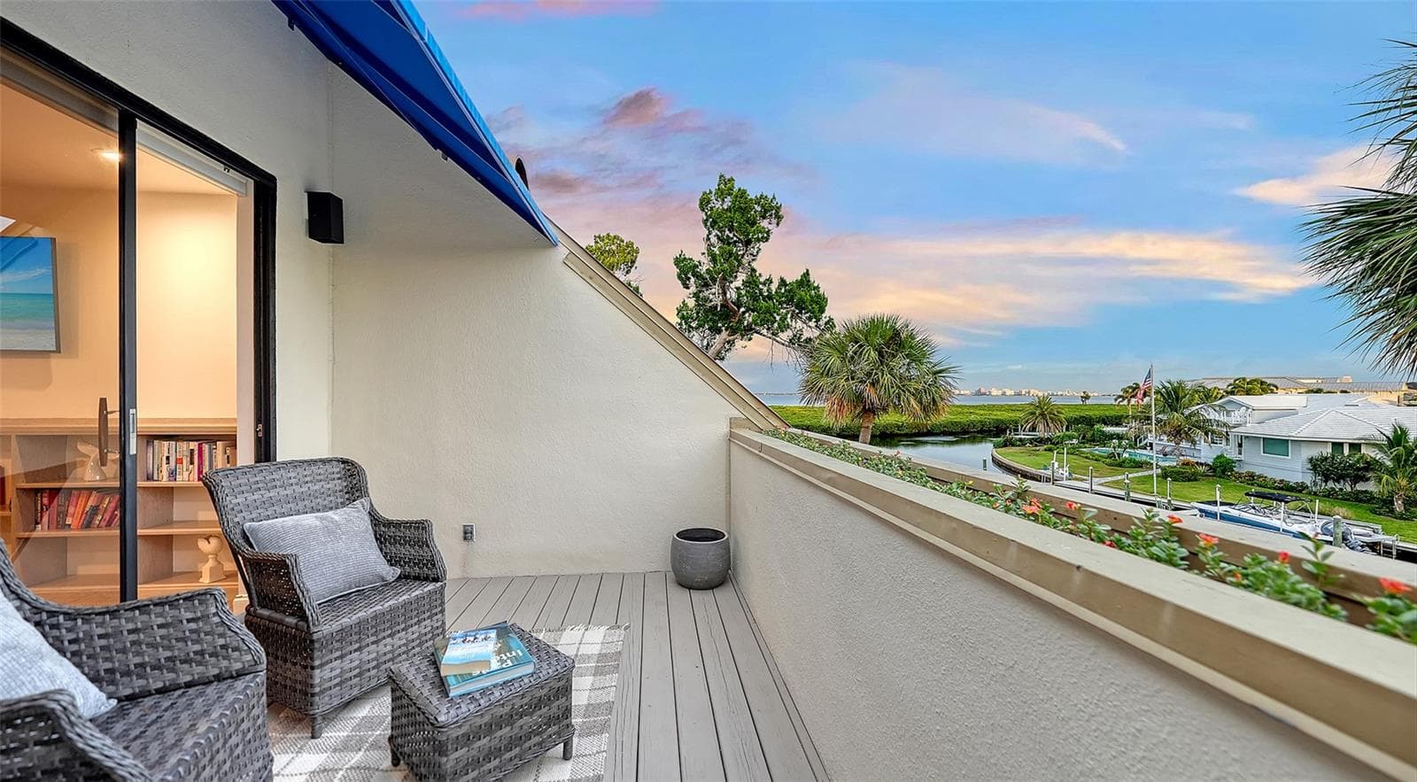 SUNRISES & SUNSETS - 1916 HARBOURSIDE DR #804, LONGBOAT KEY