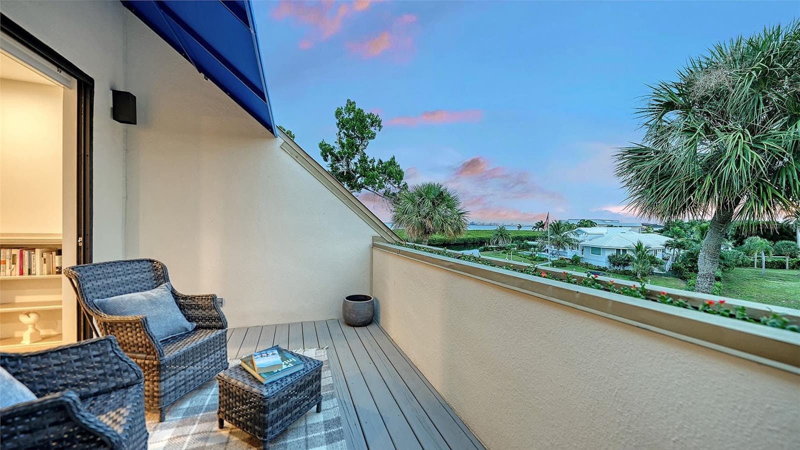 ESCAPE TO THIS VIEW NOW ! - 1916 HARBOURSIDE DR #804, LONGBOAT KEY
