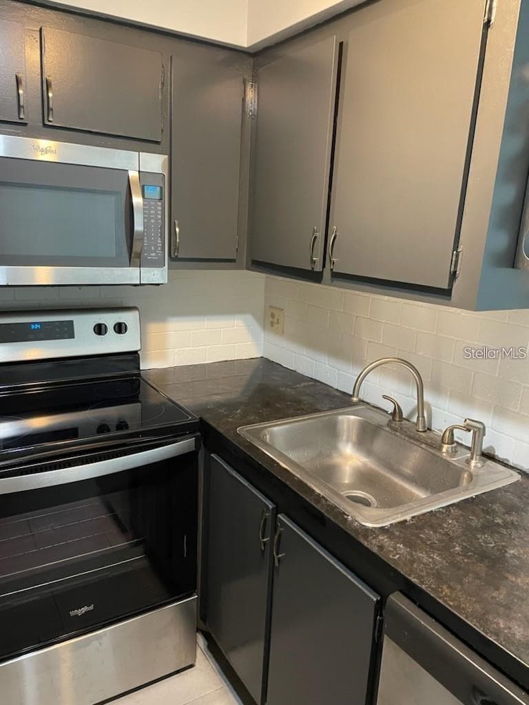 Condominium at 3927 ATRIUM DR #U3, ORLANDO, photo 4 of 24