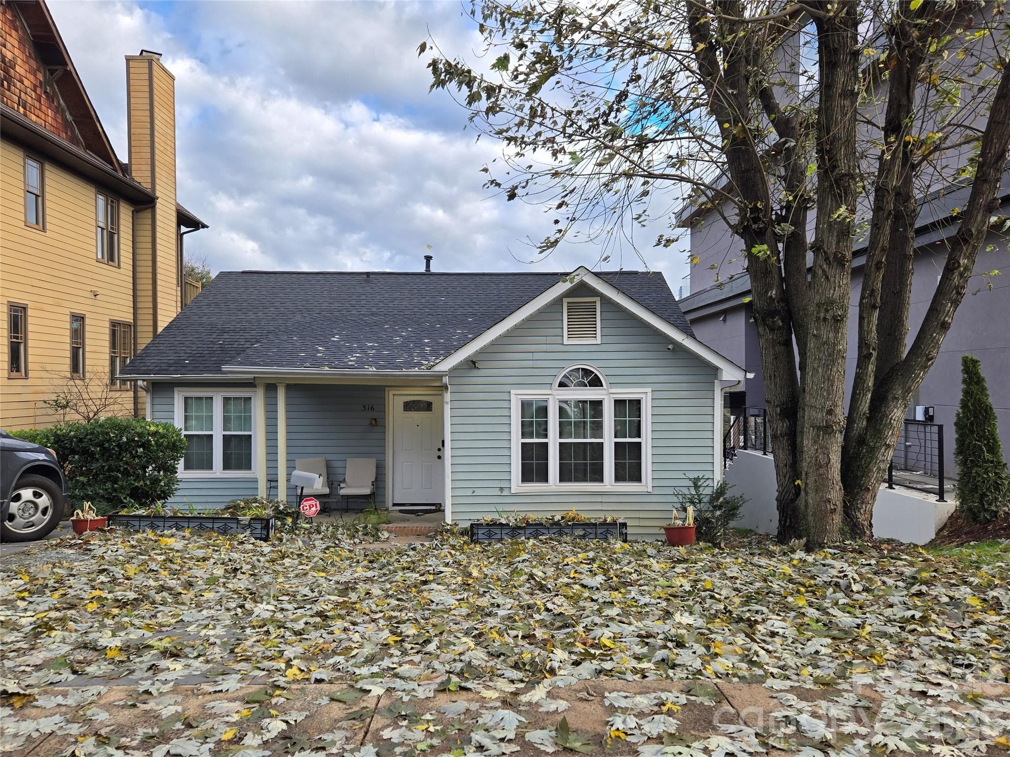 Single Family Residence at Charlotte, photo 2 of 6
