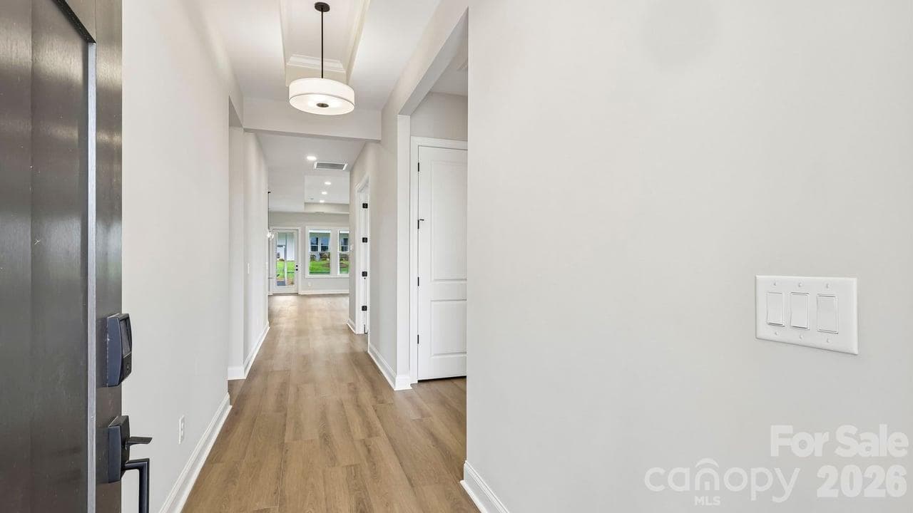 Foyer - 205 Marina Bay Trail, Locust
