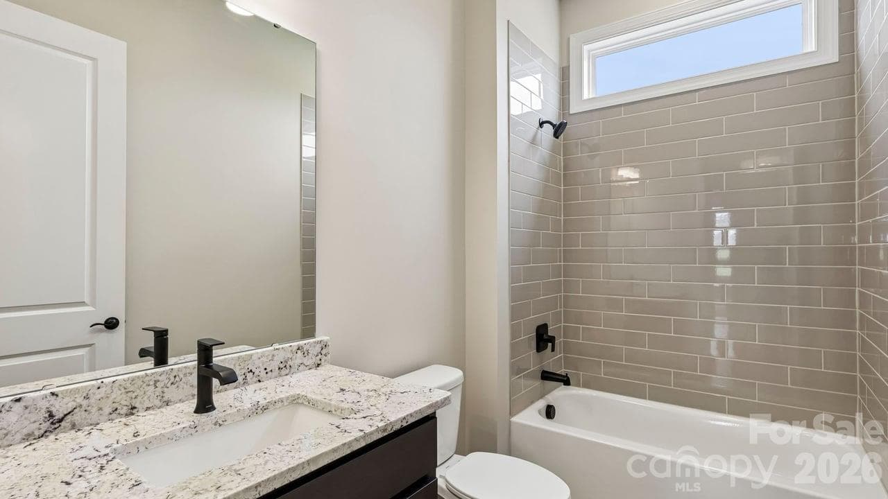 Bedroom 3 En Suite - 205 Marina Bay Trail, Locust