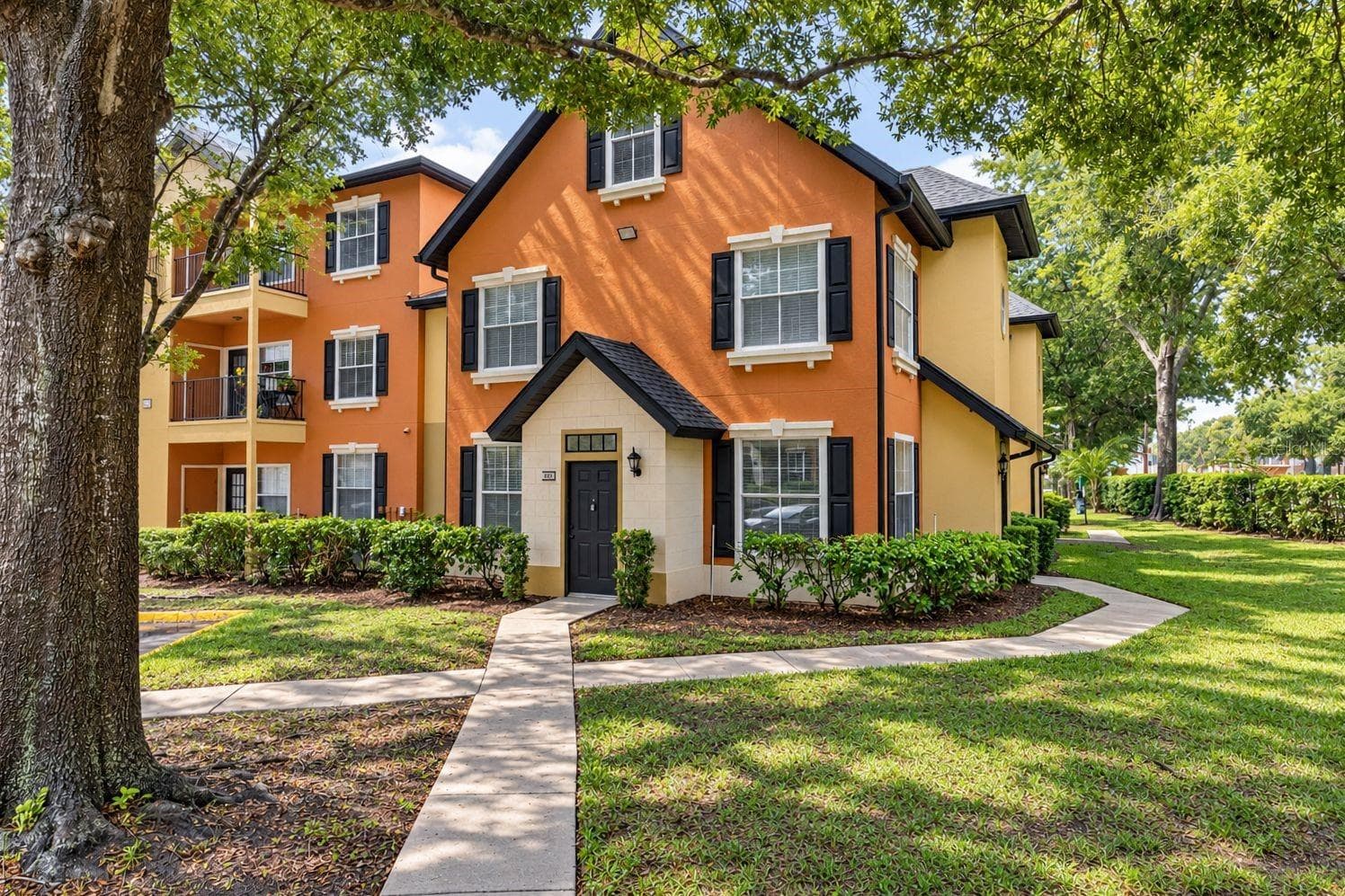 6025 WESTGATE DR #2518