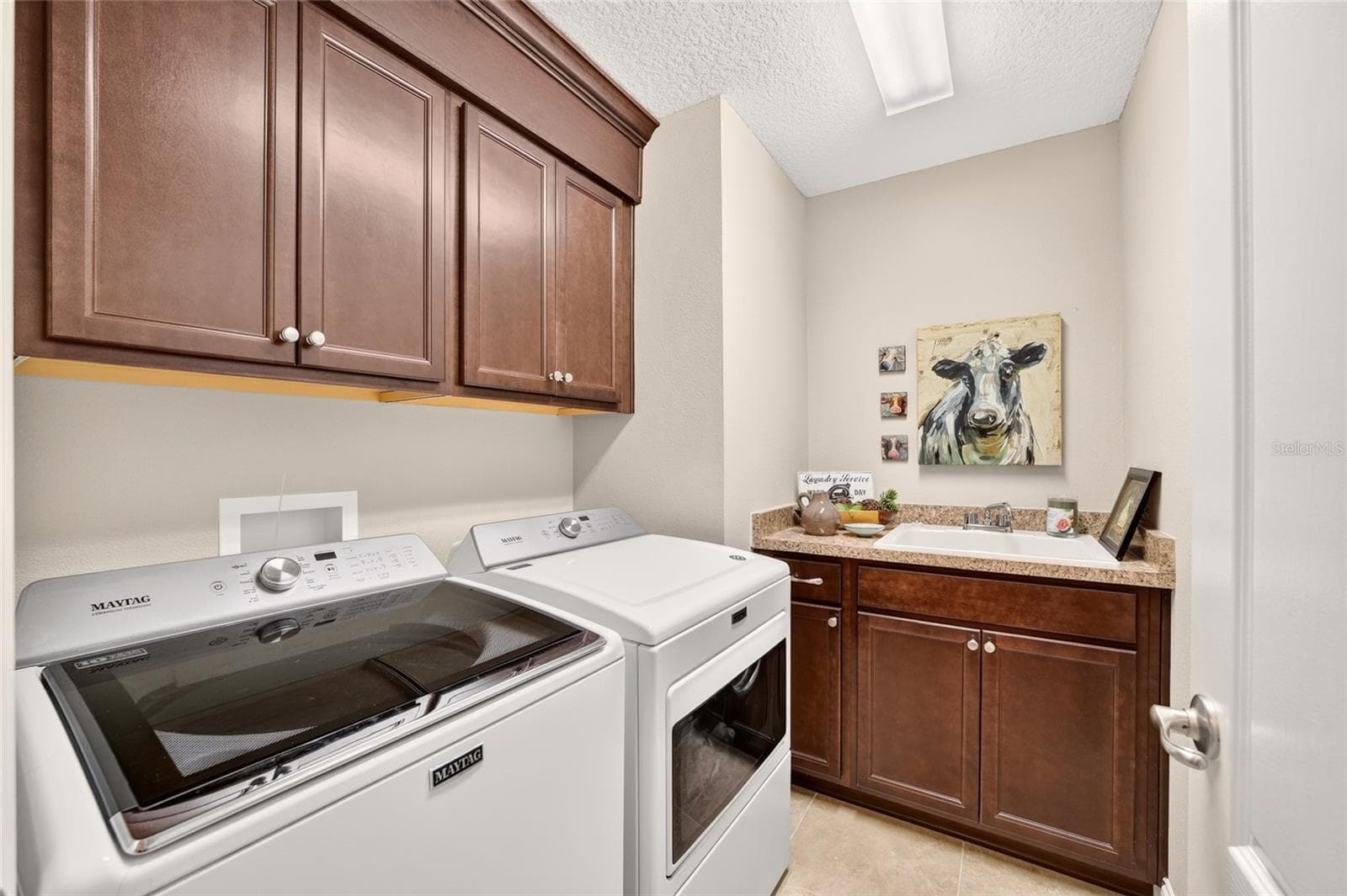 Single Family Residence at 3464 N VONNEGUT PT, BEVERLY HILLS, photo 41 of 58