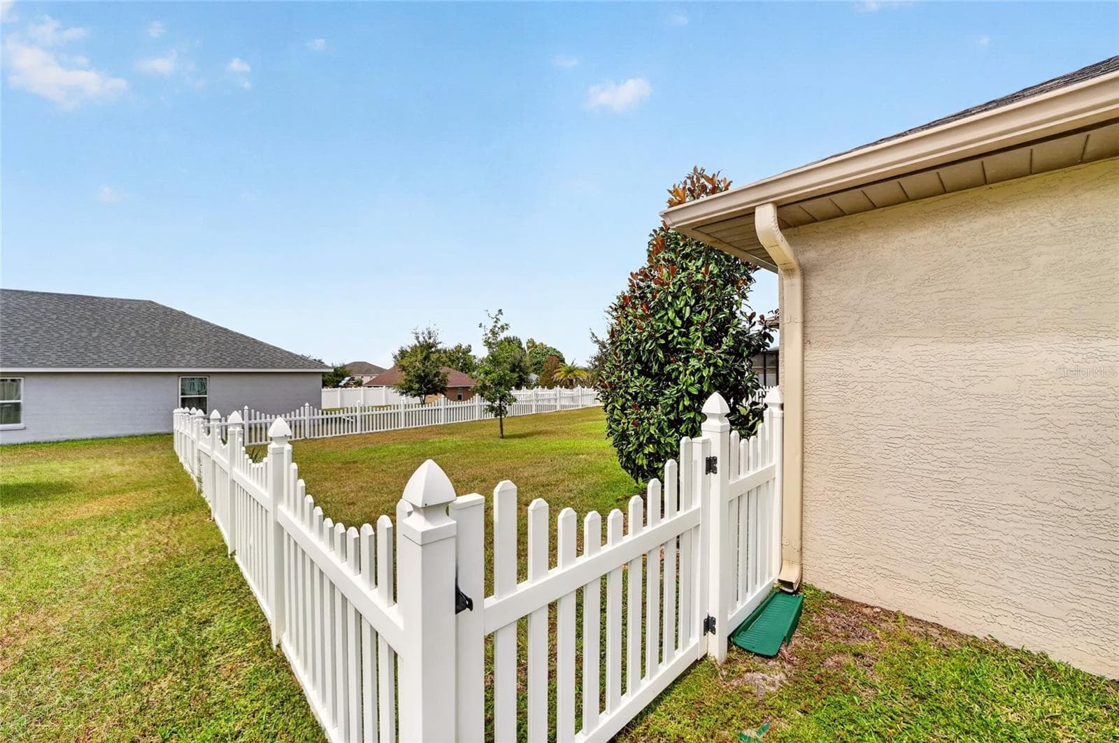Single Family Residence at 3464 N VONNEGUT PT, BEVERLY HILLS, photo 53 of 58