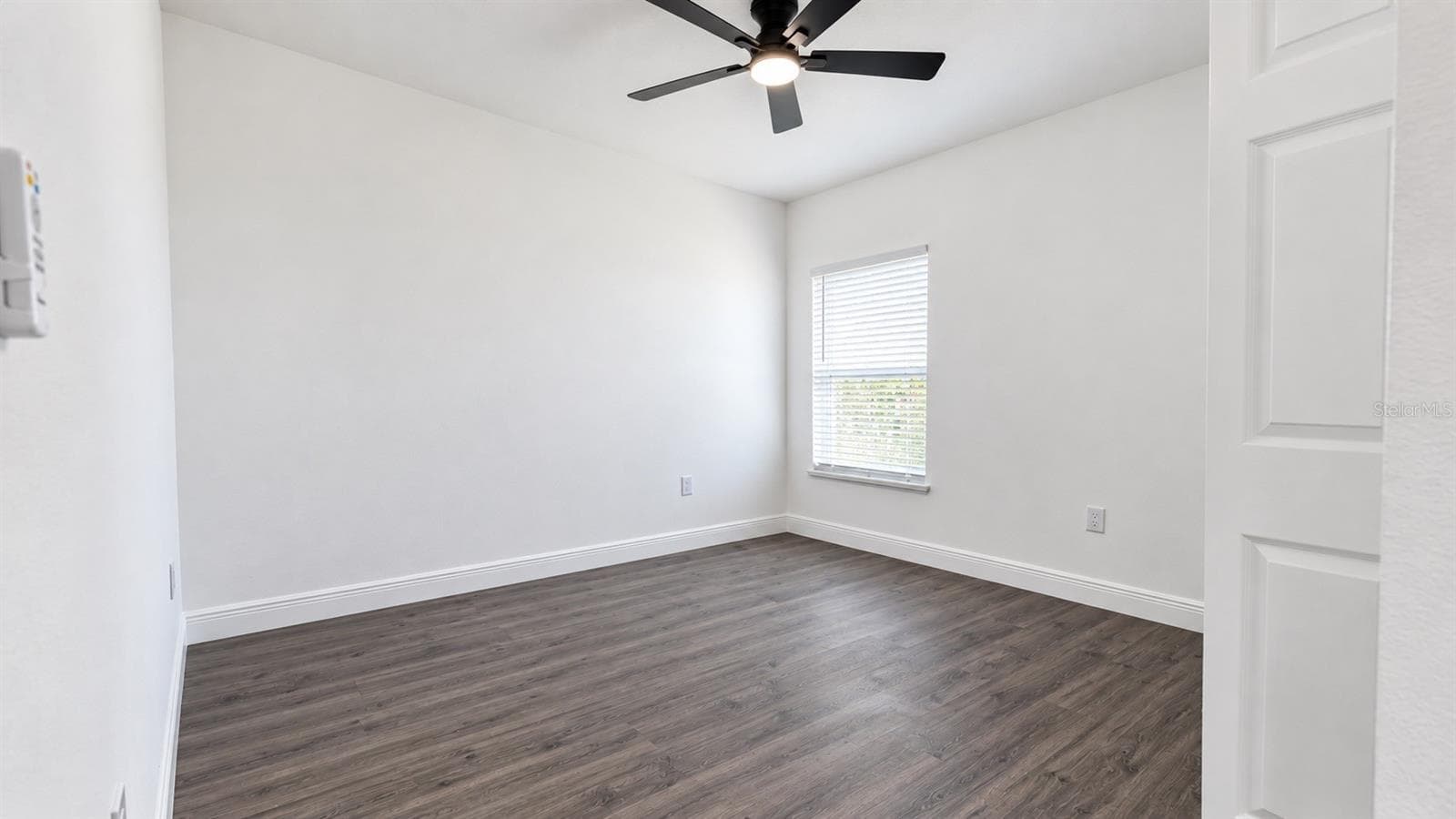 Single Family Residence at 1028 S TERRY AVE, LAKELAND, photo 6 of 22