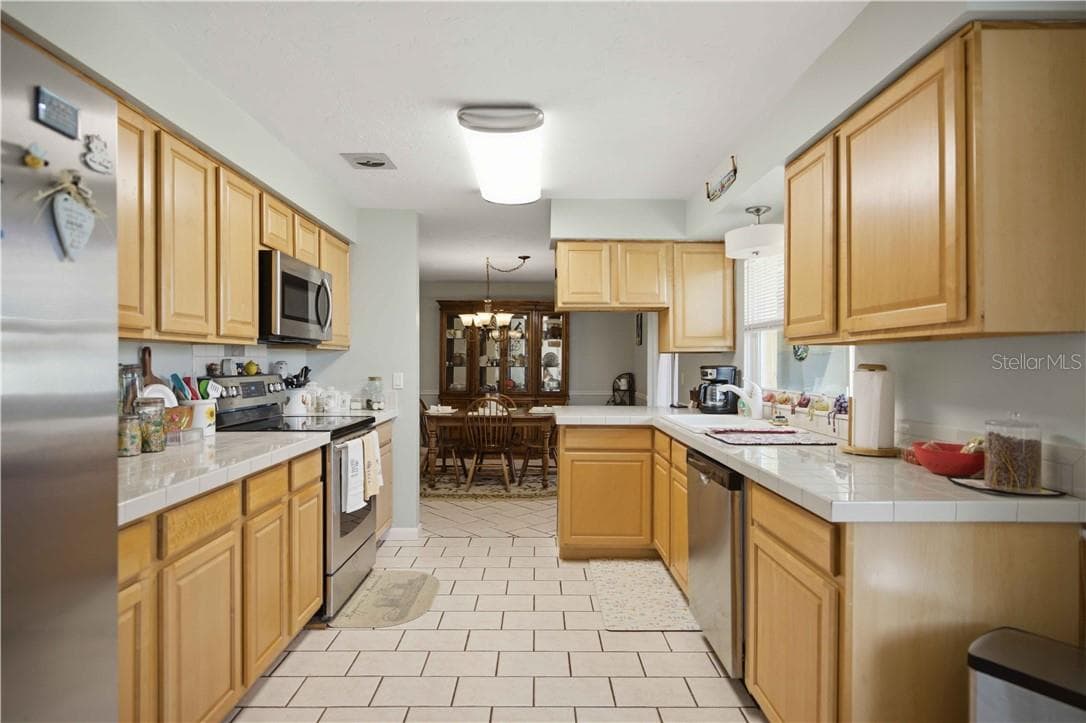 Single Family Residence at 671 W Buttonbush DR, BEVERLYHILLS FL 34465, Beverly Hills, photo 9 of 24