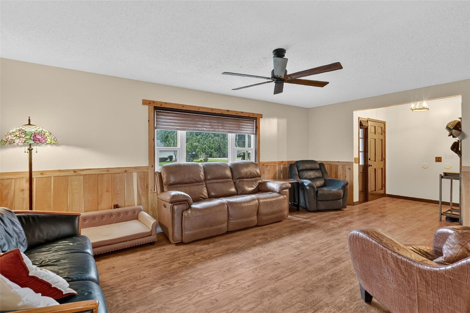 Single Family Residence at 11347 PINE RIDGE RD, LEESBURG, photo 7 of 54
