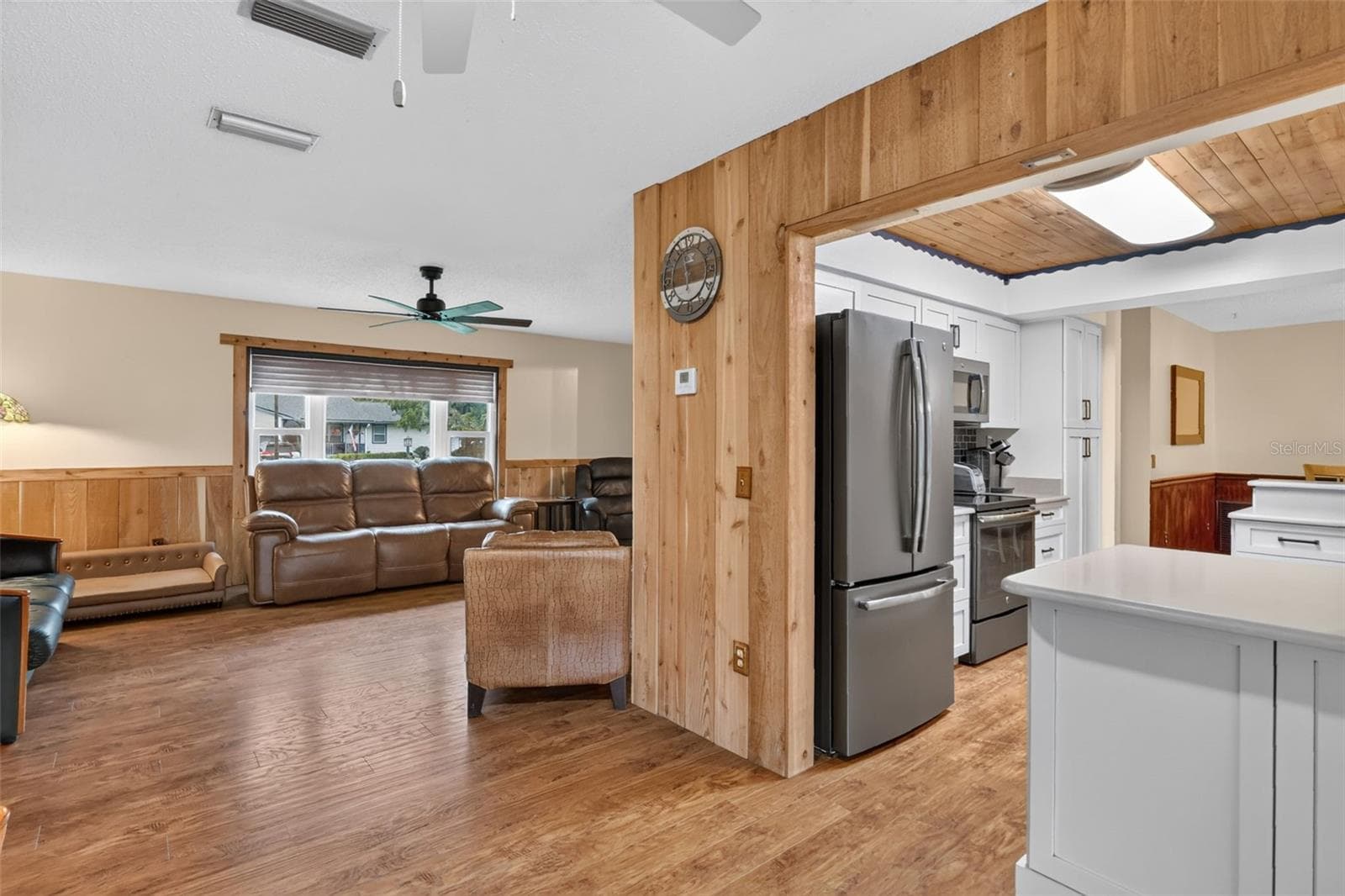 Single Family Residence at 11347 PINE RIDGE RD, LEESBURG, photo 9 of 54