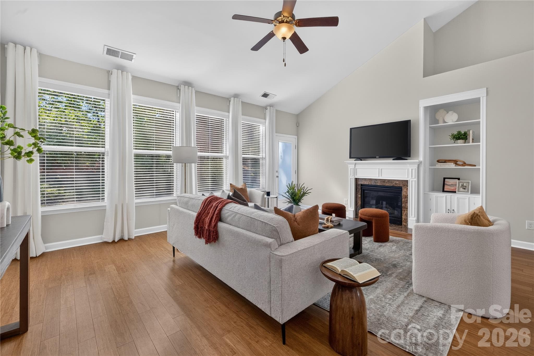 Gas log fireplace - 17119 Caldwell Track Drive, Huntersville