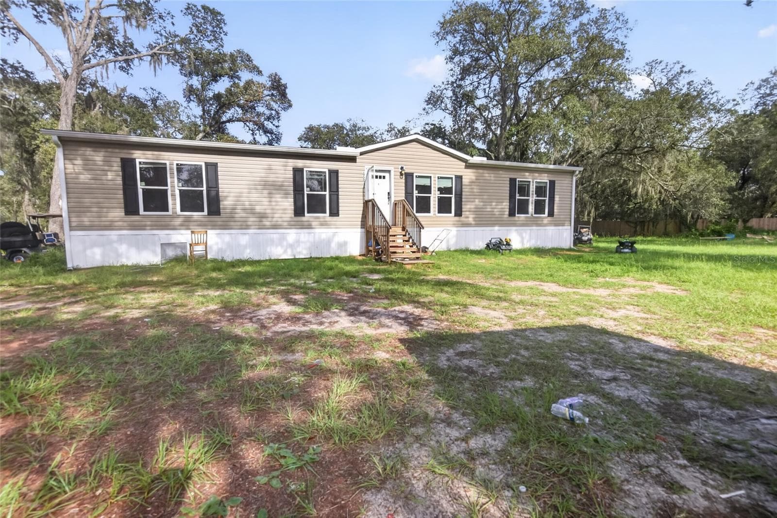 Manufactured Home at 17538 EVELYN CT, SPRING HILL, photo 3 of 41