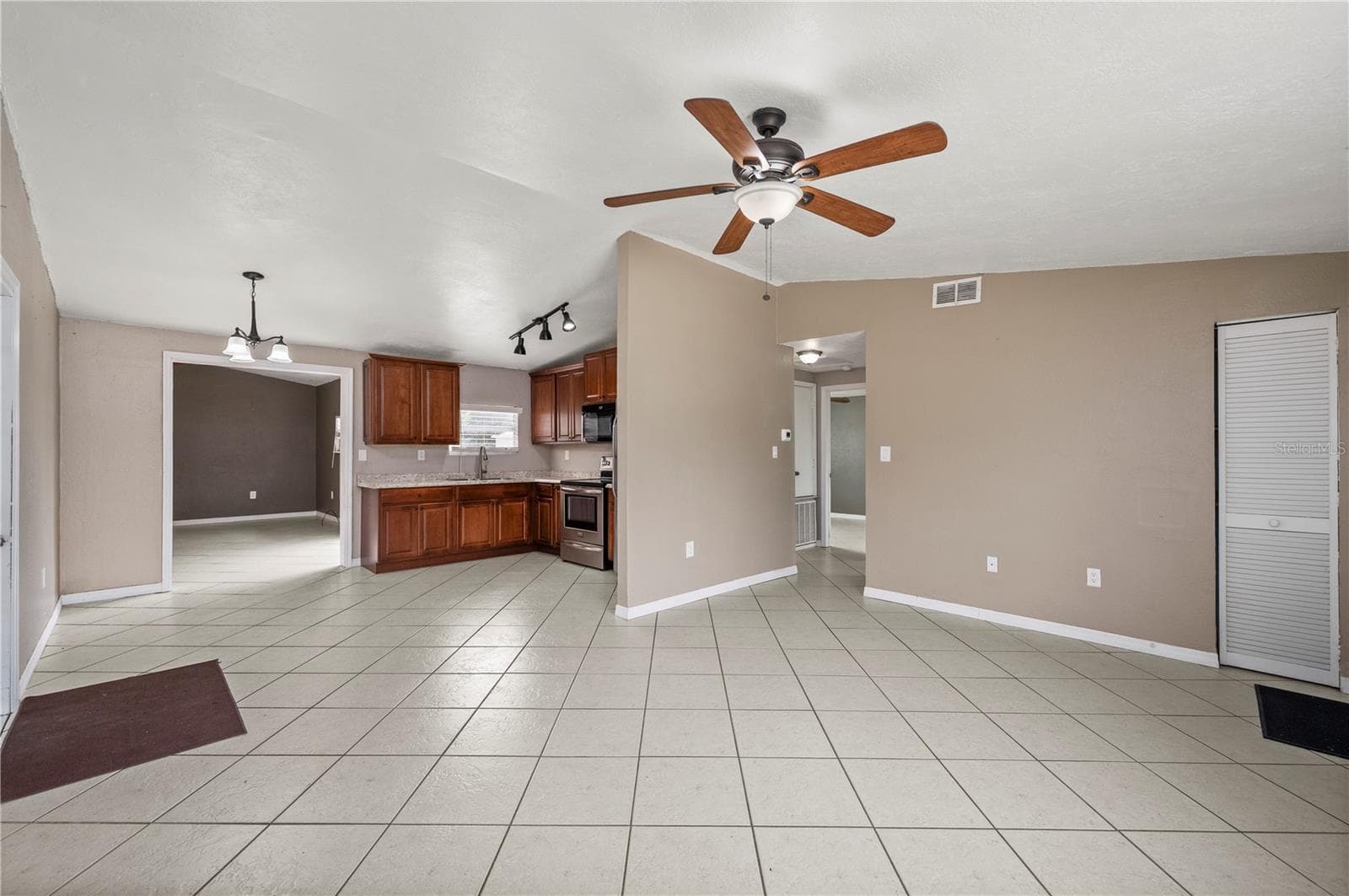 Single Family Residence at 1218 SULTANA ST, PORT CHARLOTTE, photo 4 of 19