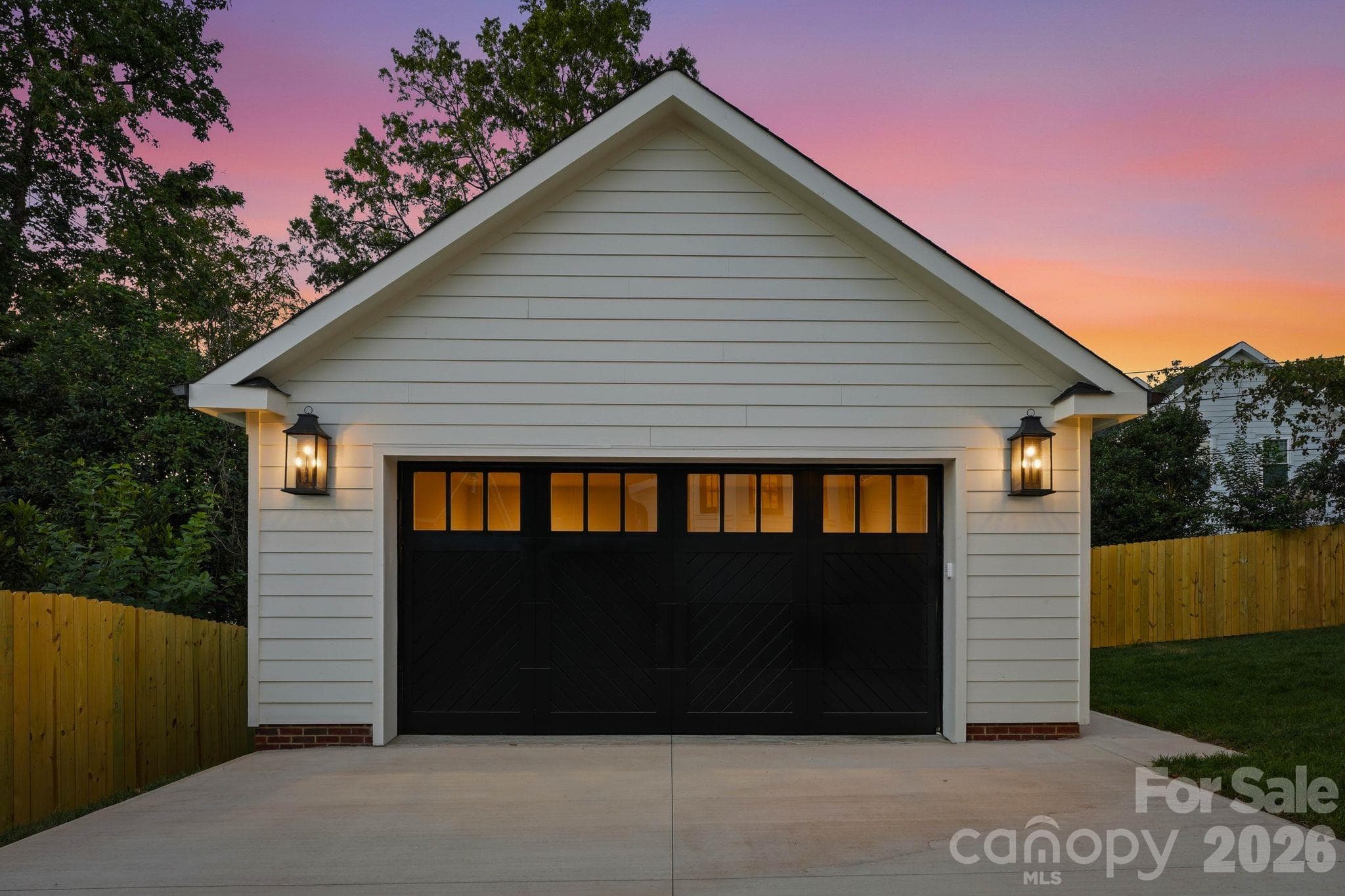 Detached two-car garage - 1740 Merriman Avenue, Charlotte