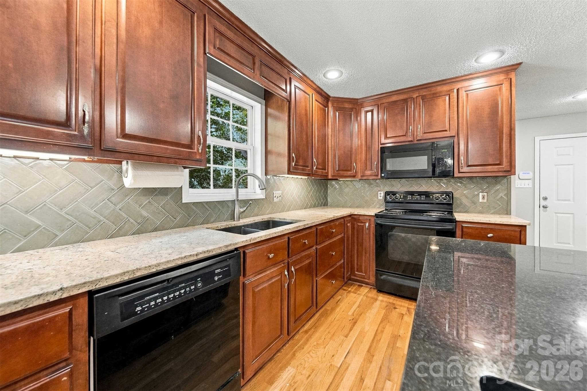 Single Family Residence at 112 Jennings Lane, Taylorsville, photo 4 of 47