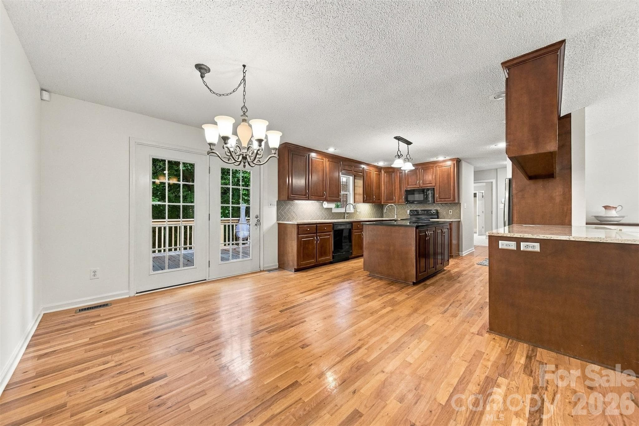 Single Family Residence at 112 Jennings Lane, Taylorsville, photo 8 of 47