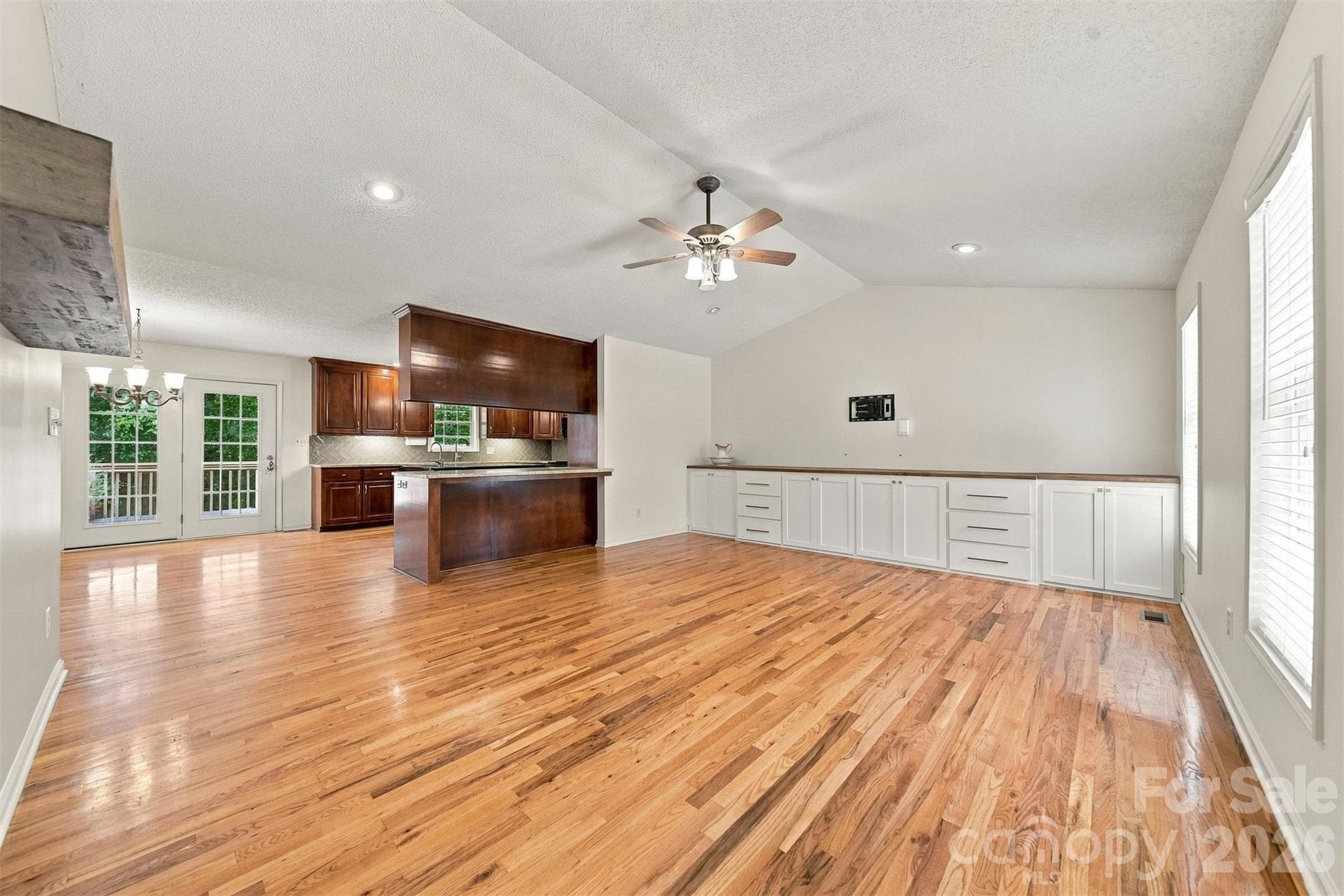 Single Family Residence at 112 Jennings Lane, Taylorsville, photo 11 of 47