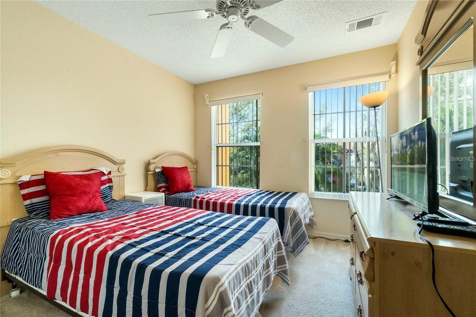 Townhouse at 8516 CRYSTAL COVE LOOP, KISSIMMEE, photo 15 of 33