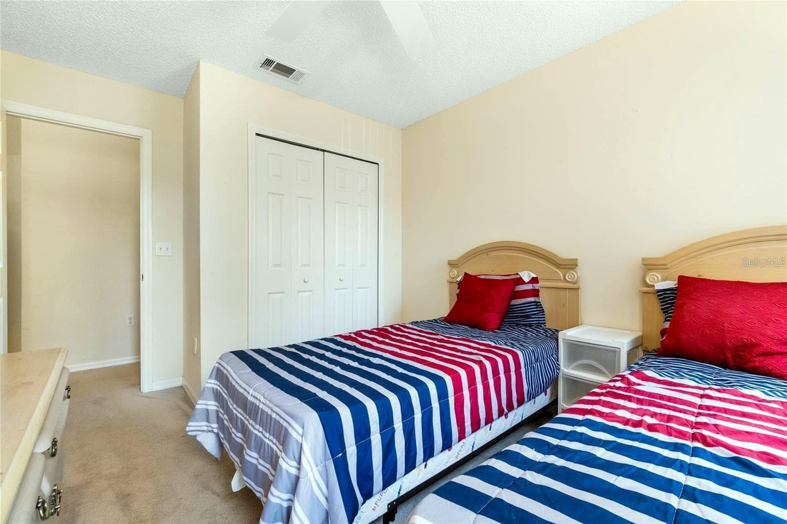Townhouse at 8516 CRYSTAL COVE LOOP, KISSIMMEE, photo 16 of 33