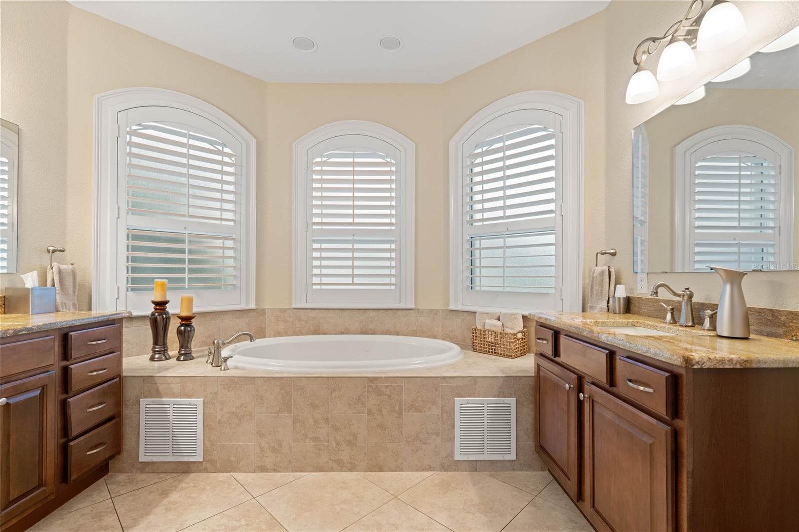 Single Family Residence at 2107 PADRE ISLAND DR, PUNTA GORDA, photo 27 of 43