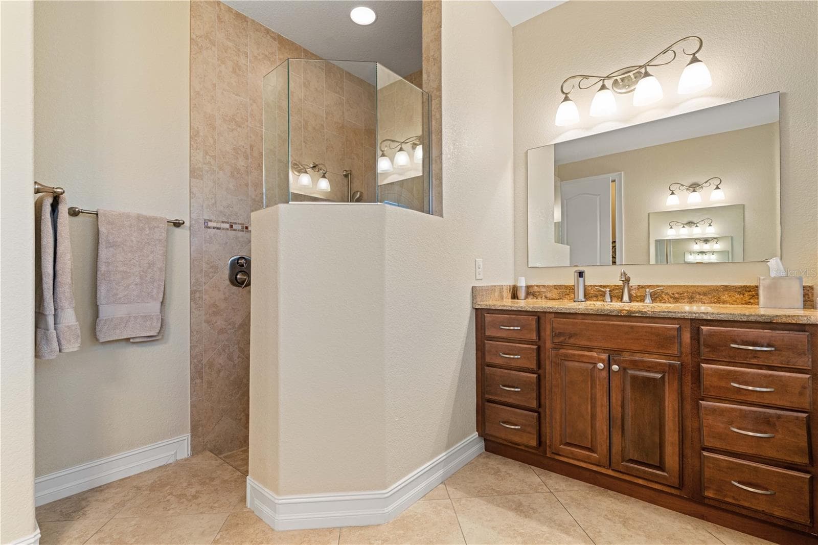 Single Family Residence at 2107 PADRE ISLAND DR, PUNTA GORDA, photo 28 of 43
