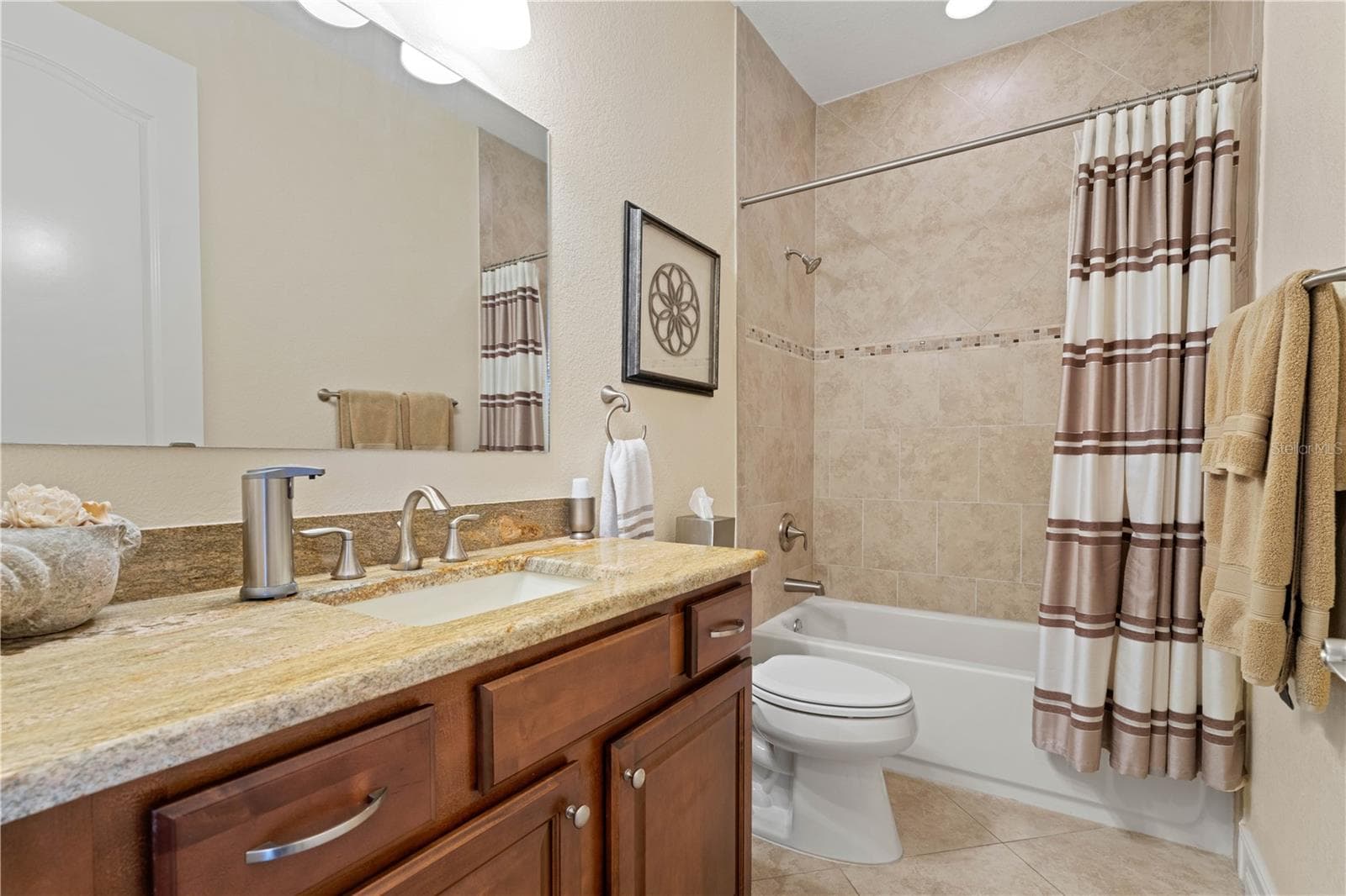 Single Family Residence at 2107 PADRE ISLAND DR, PUNTA GORDA, photo 33 of 43