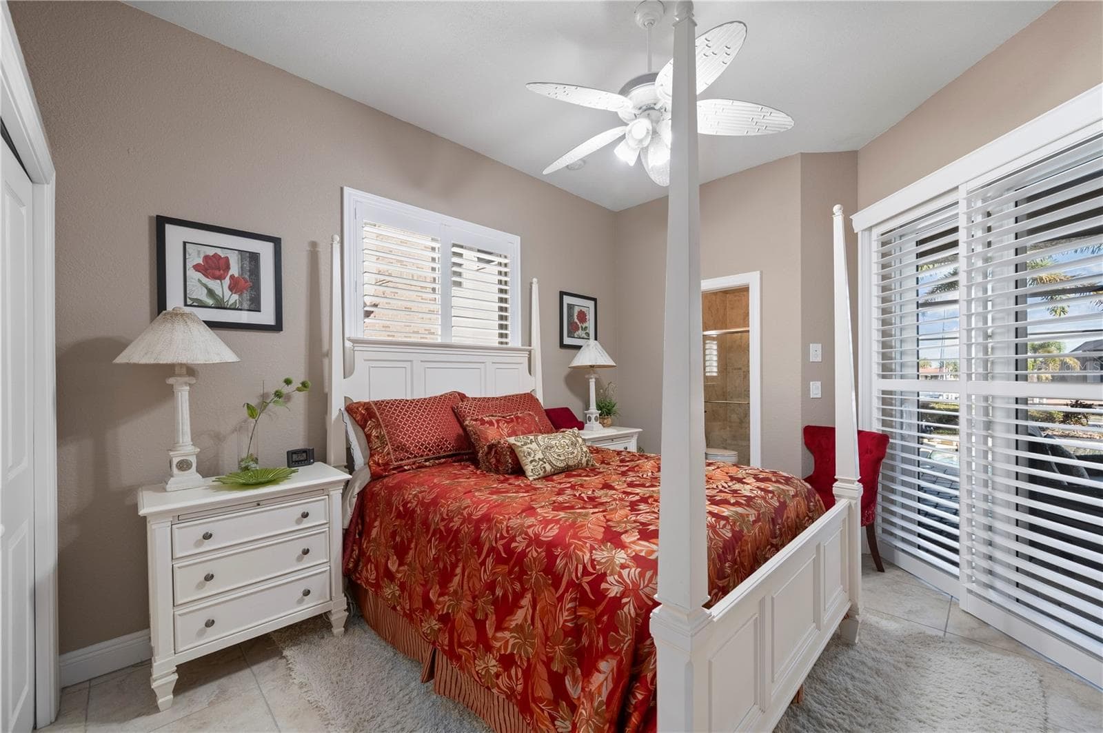 Guest Bedroom En-Suite - 48 COLONY POINT DR, PUNTA GORDA