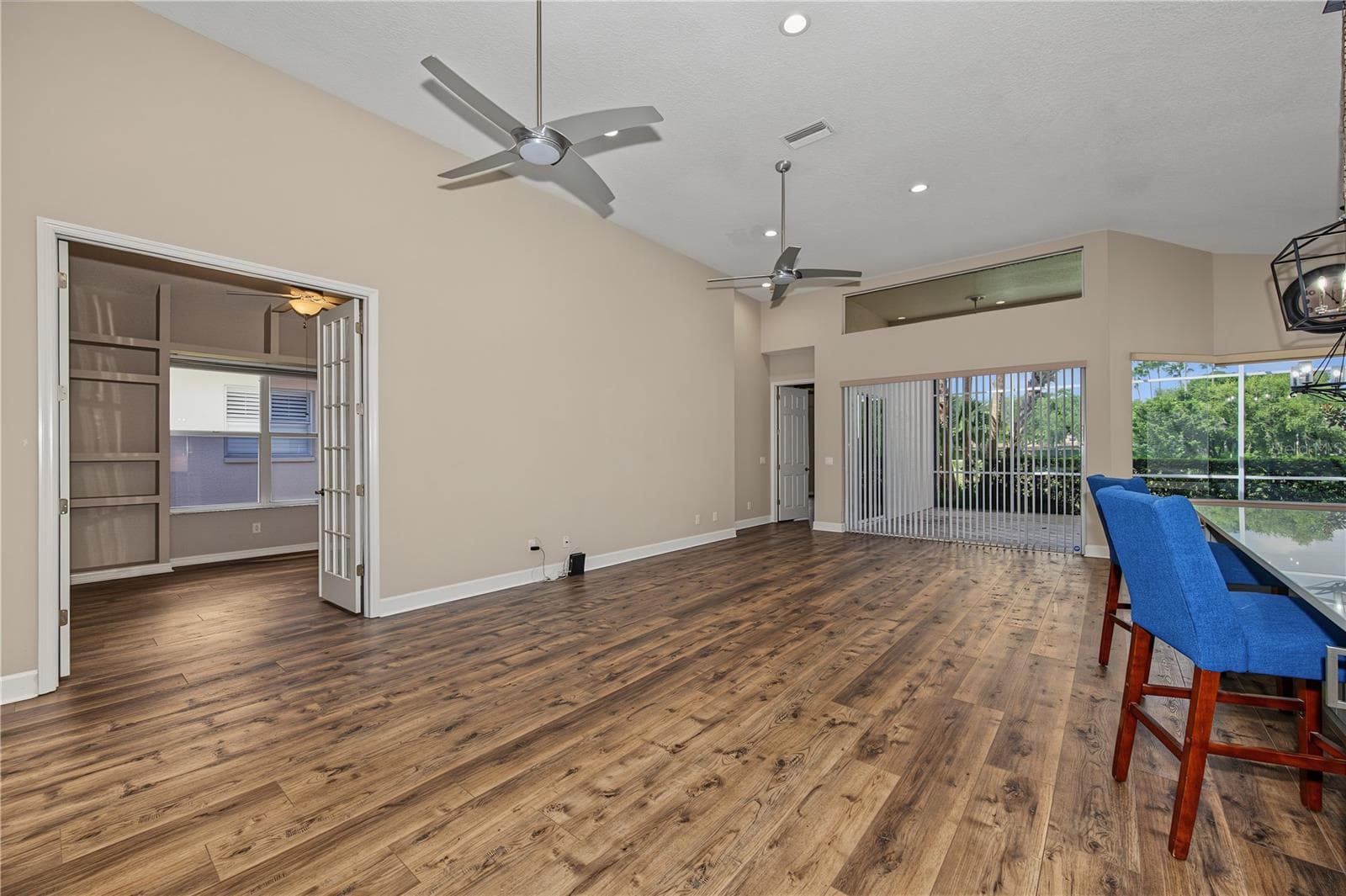 Living Room - 4008 SILK OAK LN, PALM HARBOR