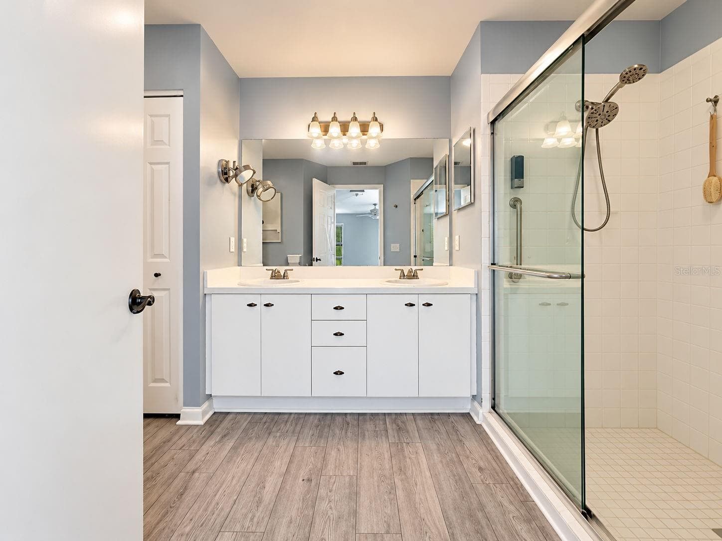 Primary Bathroom - 18709 SUMMERSONG DR, HUDSON