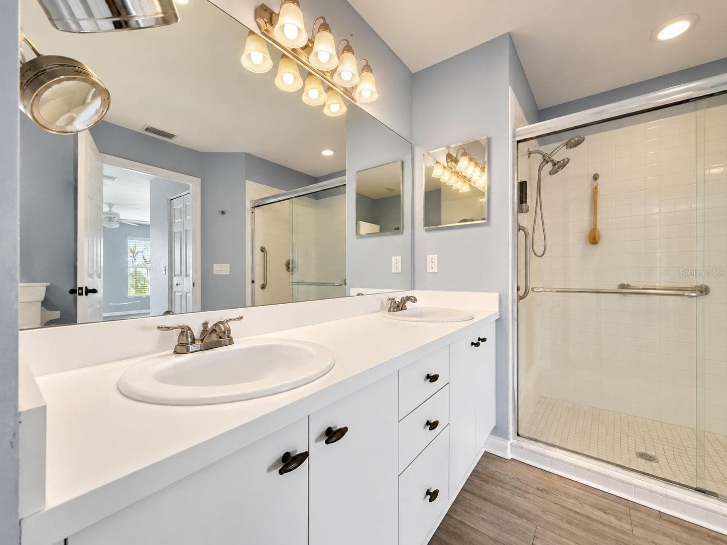 Villa at 18709 SUMMERSONG DR, HUDSON, photo 24 of 52
