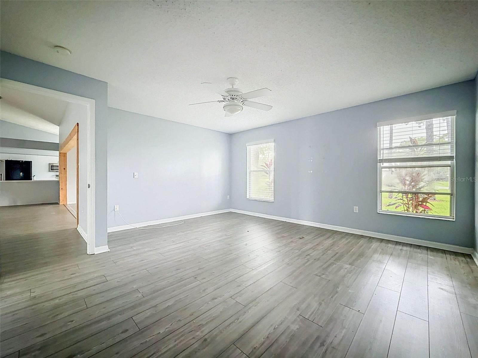 Villa at 18709 SUMMERSONG DR, HUDSON, photo 21 of 52