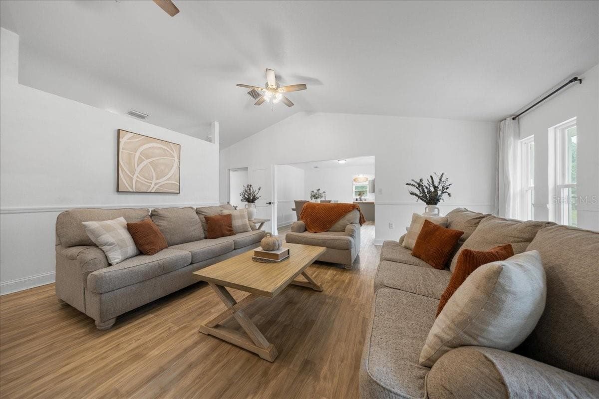 Living Room - 14871 SE 41ST CT, SUMMERFIELD