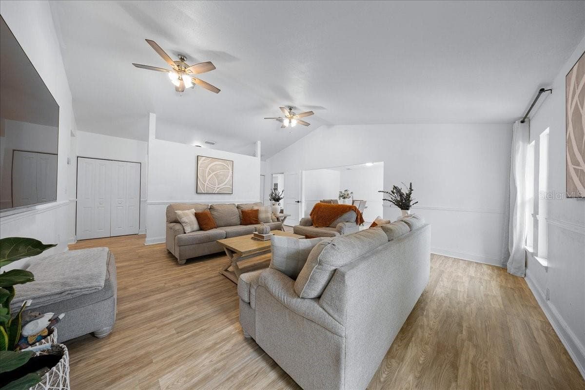 Living Room - 14871 SE 41ST CT, SUMMERFIELD