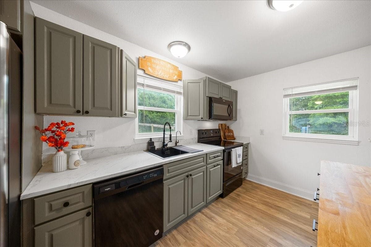 Kitchen - 14871 SE 41ST CT, SUMMERFIELD