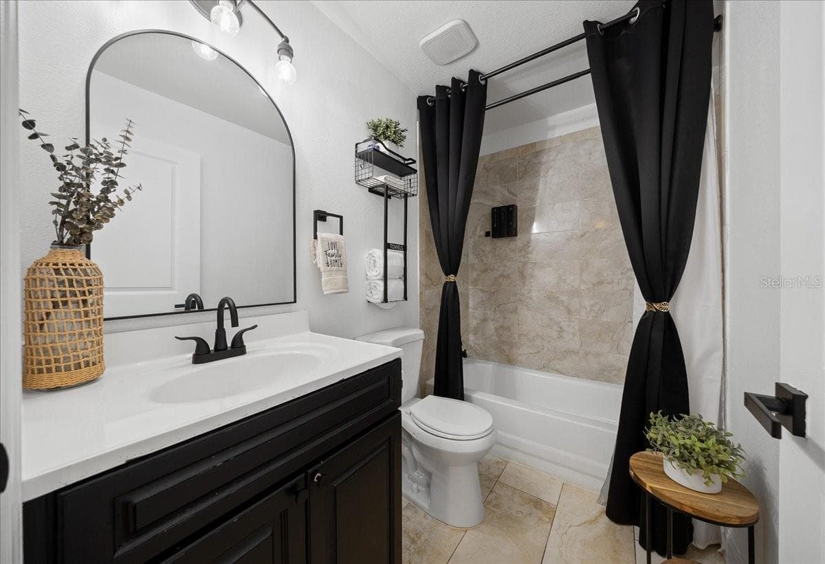 2nd Bathroom - 14871 SE 41ST CT, SUMMERFIELD