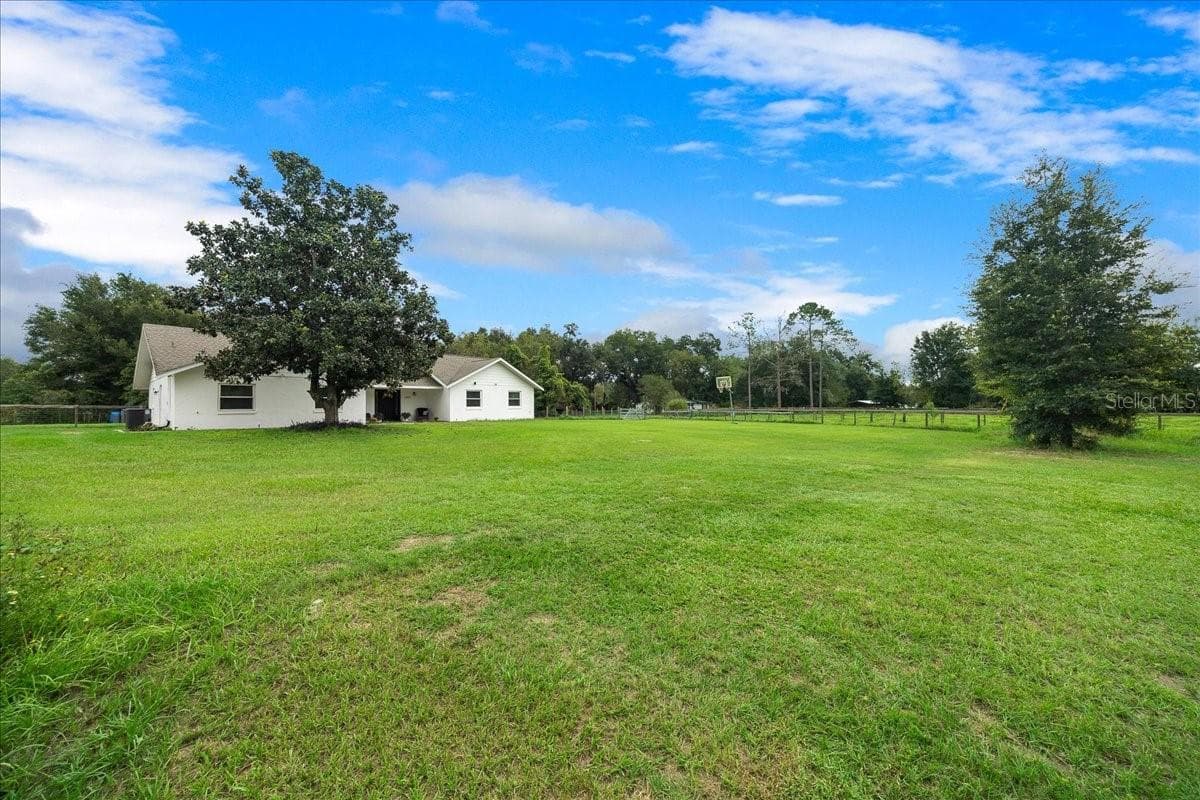 Single Family Residence at 14871 SE 41ST CT, SUMMERFIELD, photo 51 of 65