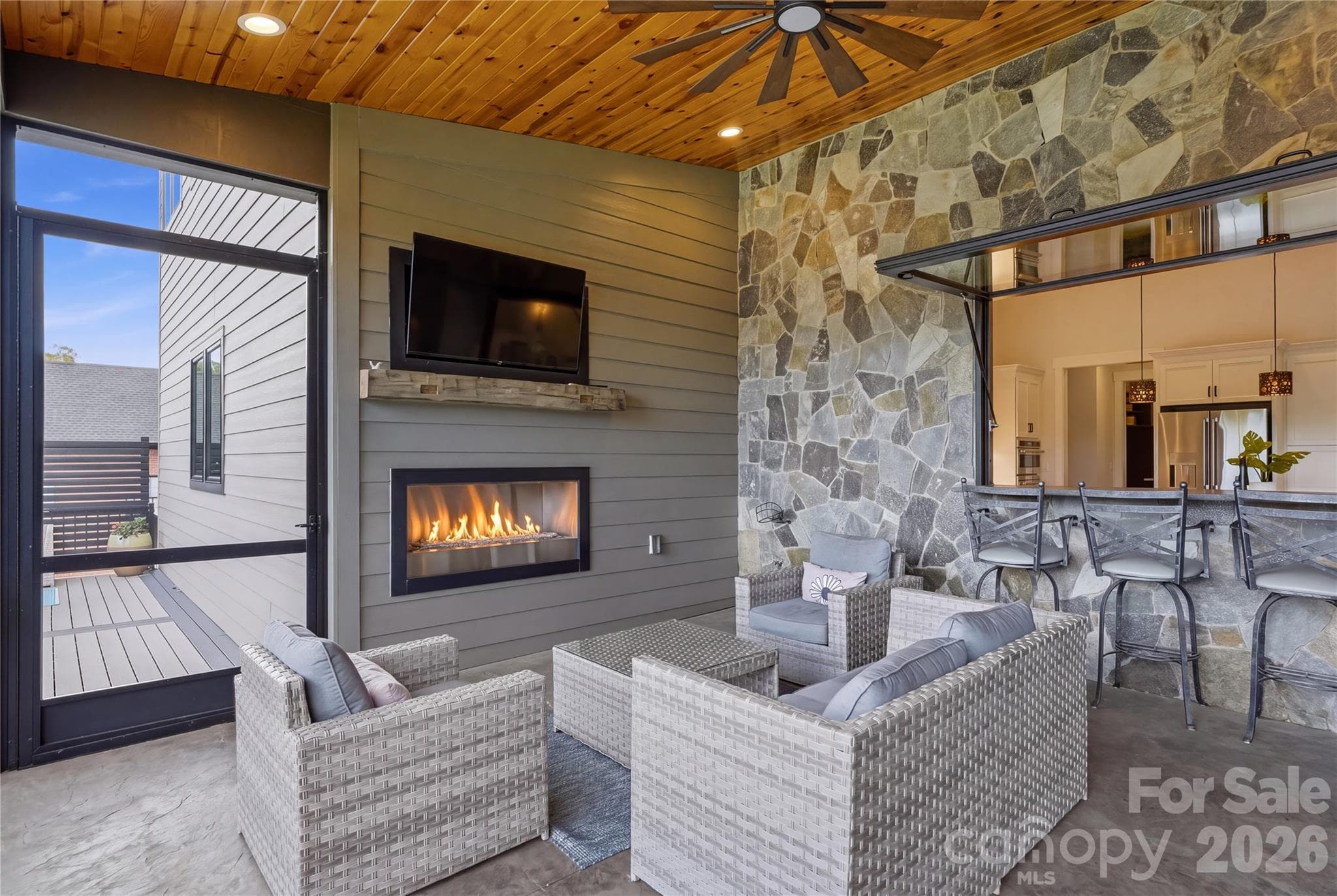 Single Family Residence at 644 Normandy Road, Mooresville, photo 12 of 48